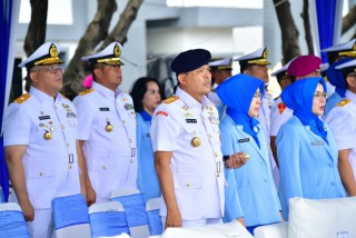 Dipimpin Kasal, Komandan Puspenerbal Hadiri Sertijab Pangkoarmada Rl