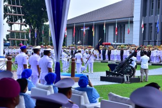 Komandan Puspenerbal Hadiri Sertijab Komandan Sekolah Staf Dan Komando TNl AL