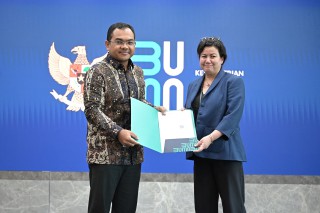 Menteri BUMN Tetapkan Jajaran Komisaris Baru PLN, Nawal Nely Gantikan Tedi Bharata