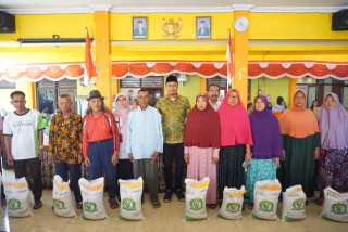 Bupati Sidoarjo Pastikan 60.389 KPM Terima Bantuan Beras 10 Kg Selama 6 Bulan Berturut-turut