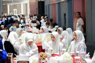 Bulan Penuh Berkah, PDAM Surabaya Buka Puasa Bersama Dengan Anak Yatim