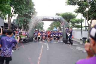 Whiz Luxe Hotel Spazio Surabaya Rayakan Anniversary ke-1, Gelar Whizteria - Fun Run 5K & 10K