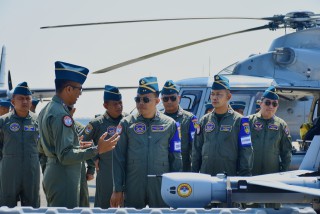 Komandan Puspenerbal Pimpin Apel Gelar Kelengkapan Latihan Operasi Laut Aspek Udara 2024