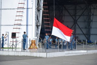 Bacakan Amanat Panglima TNI, Dankolat Penerbal Pimpin Upacara Bendera 17-an