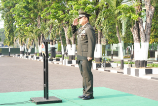 Kepala Staf Korem 084/Bhaskara Jaya, Memimpin Upacara Peringatan HUT ke-79 TNI Tahun 2024