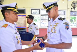 Komandan Kolat Penerbal Hadiri Penutupan Dikmapa PSDP Penerbang TNI AL XXXIV TA 2024