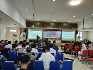 Literasi Keuangan di Umsida, Pegadaian Bahas Investasi dan Hindari Jeratan Pinjol