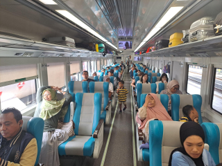 6 Kereta Api Favorit Keberangkatan Daop 8 Surabaya Selama Nataru 2024/2025