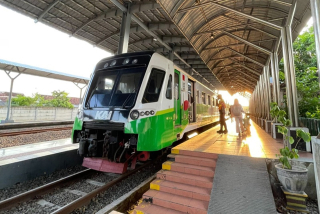 Selama Nataru 2024, KAI Commuter Wilayah Surabaya Lakukan Peningkatan Layanan Stasiun