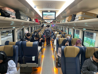 KAI Daop 8 Surabaya Catat Rekor Penumpang Tertinggi Selama Libur Nataru 2024/2025