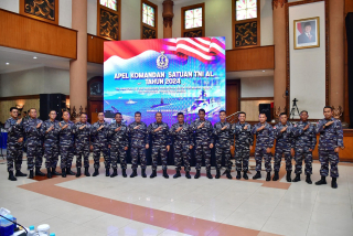 Komandan Puspenerbal dan Jajarannya Ikuti Apel Komandan Satuan TNI AL 2024