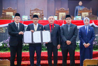 Melalui Perda, Pj. Gubernur Adhy Ajak UMKM Jatim Bertransformasi dengan Bantuan Bank BPR