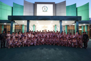 Menteri Wihaji Resmi Tutup Retreat "Flower Bee Honey"