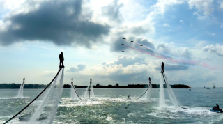 Aksi Memukai Rajawali Laut Flight, Hibur Delegasi dan Tamu Undangan di MNEK 2025