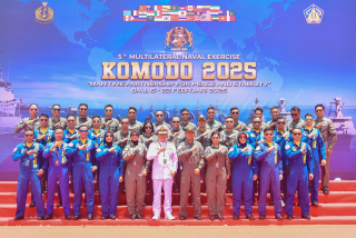 Komandan Puspenerbal Hadiri Opening Ceremony 5thMultilateral Naval Exercise Komodo 2025