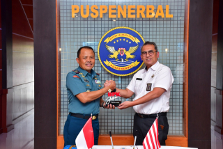 Komandan Puspenerbal Terima Courtessy Call Kepala BPK Perwakilan Provinsi Jawa Timur