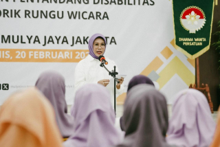 Tingkatkan Kepedulian Terhadap Teman Tuli, DWP Kemensos Gelar Pengenalan Bahasa Isyarat