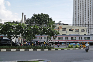 Ancaman Sanksi Pidana bagi Pengendara yang Melanggar di Perlintasan Sebidang