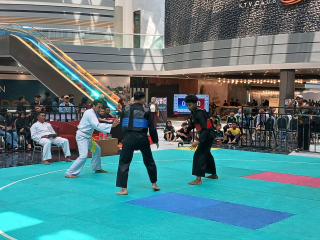 Kontingen Puspenerbal Juara Umum Kategori Tanding Dewasa Putra di Kejuaraan Pencak Silat East Java Tournamen 2025