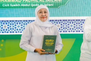 Gubernur Khofifah Ajak Masyarakat Budayakan Saring Sebelum Sharing