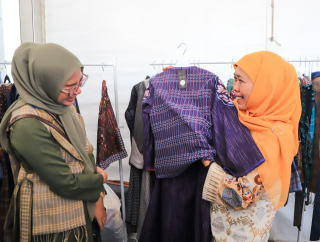 Kembali Jadi Tuan Rumah FESyar 2025, Khofifah: Jatim Pusat Ekonomi dan Keuangan Syariah Nasional Menuju Global