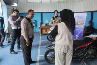 Polantas Menyapa, Samsat Surabaya Utara Optimalkan Pelayanan