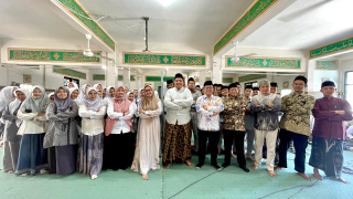 Tim PKM UNESA Bekali Santri Darul Fiqhi dengan Tiga Materi Krusial: Finansial, Hukum, dan Anti Kekerasan