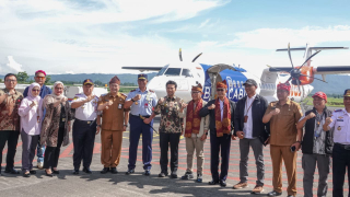 Wagub Emil Resmi Dibuka Penerbangan Perdana Wings Air Lombok - Malang