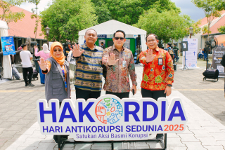 Dukung Program Strategis KPK RI, Sekdaprov Jatim Tandatangani PKS Piloting Program e-Learning Integritas Bagi ASN