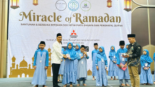 Mercure Surabaya Grand Mirama dan Positive Community Gelar Buka Puasa Bersama 500 Anak Yatim