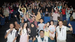 Dari Surabaya hingga Yogyakarta, “Pelangi di Mars” Sapa Penonton Muda