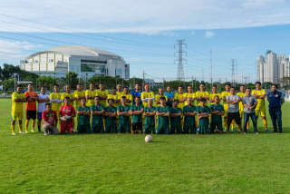 Olahraga Sekaligus Silaturahmi, PWI Jatim dan Unesa FC Gelar Mini Soccer