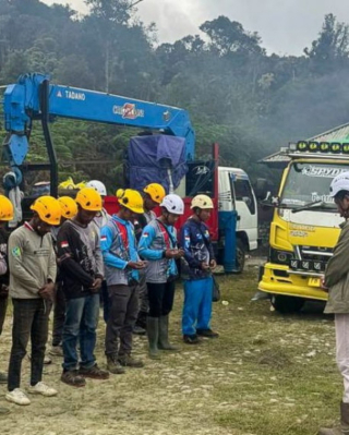 Listrik 24 Jam Menyala di Pegunungan Arfak, 1.396 Rumah Tangga Papua Barat Kini Terang