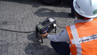 PTP dan Pelindo Regional 3 Gelar Uji Emisi 100 Truk Peti Kemas di Surabaya