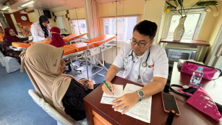 KAI Daop 8 Hadirkan Rail Clinic, 500 Warga Dapat Layanan Gratis