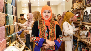 Khofifah: Senyum Pelanggan Jadi Cerminan Kualitas Pelayanan