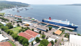 Pelindo Perkuat Penyeberangan Tanjung Wangi-Lombok, KMP Port Link Mulai Beroperasi