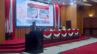 APBD 2027 Surabaya Dibayangi Tekanan Fiskal, Ini Prioritas Eri
