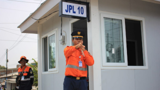 KAI Daop 8 Surabaya Operasikan Tiga Pos Jaga Perlintasan Kereta Api