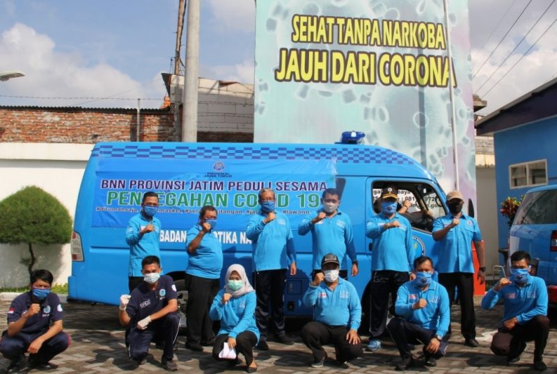 BNN Provinsi Jatim Peduli Sesama Himbauan ke Masyarakat Cegah Covid-19  dan Pembagian Nasi Kotak