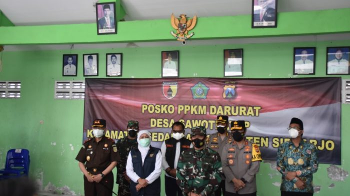 Danrem 084/Bhaskara Jaya Dampingi Forkopimda Jatim Tinjau Posko PPKM Darurat Sawotratap