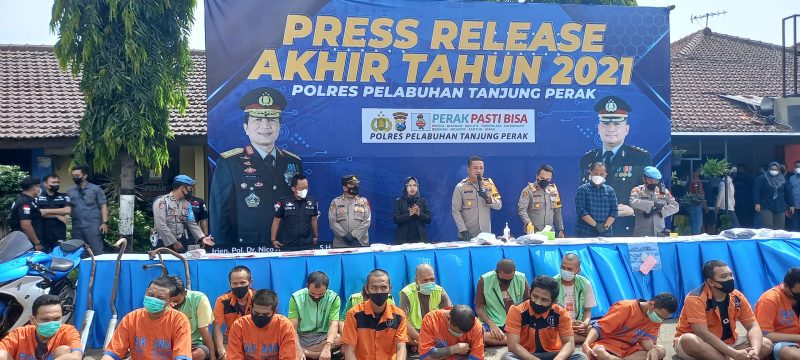 Di Akhir Tahun 2021, Polres Pelabuhan Tanjung Perak Gelar Press Release Akhir Tahun