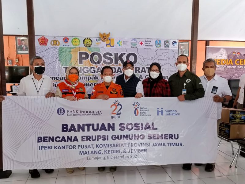 Bank Indonesia Gandeng BMPD Provinsi Jawa Timur Gercep Berikan Bantuan Kepada Korban Bencana Erupsi Gunung Semeru