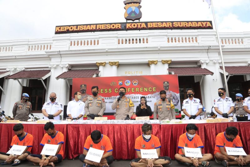 Jelang Tahun Baru 2022, Jaringan Narkoba di Jatim Dibekuk Sat Resnarkoba Polrestabes Surabaya