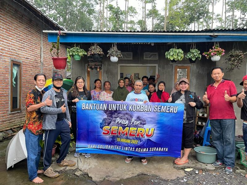 Bhakti sosial Erupsi Gunung Semeru * "Solidaritas AliansiAgama " Surabaya