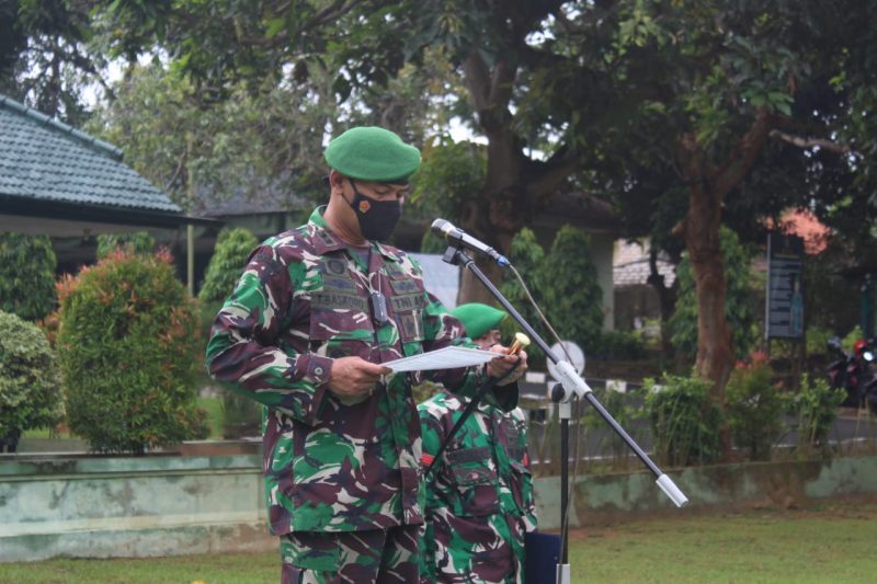 Upacara Bendera Tanggl 17 Januari 2022, Dandim 0826 Pamekasan Bacakan Amanat Kasad