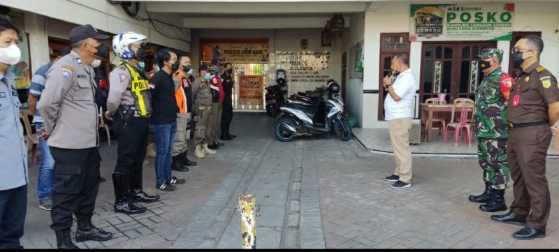 Gelar Operasi Yustisi, Koramil Krembangan Bersama Personil Gabungan Sasar Pengendara di Jalan Tambak Asri