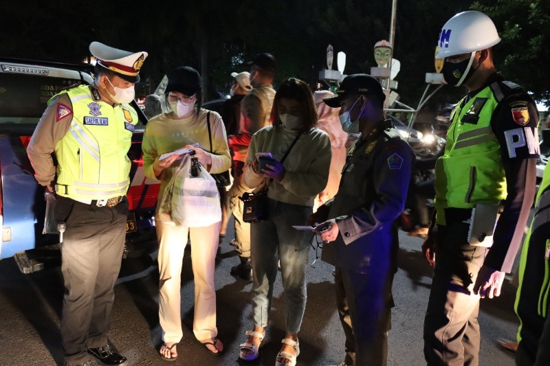 Pamor Keris Sasar Kerumunan Di Kota Malang