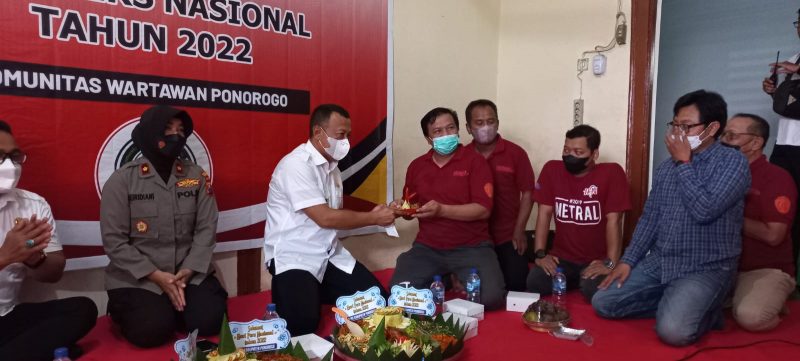 Puncak HPN 2022, Bupati Sugiri Sancoko Sambangi Markas KWP