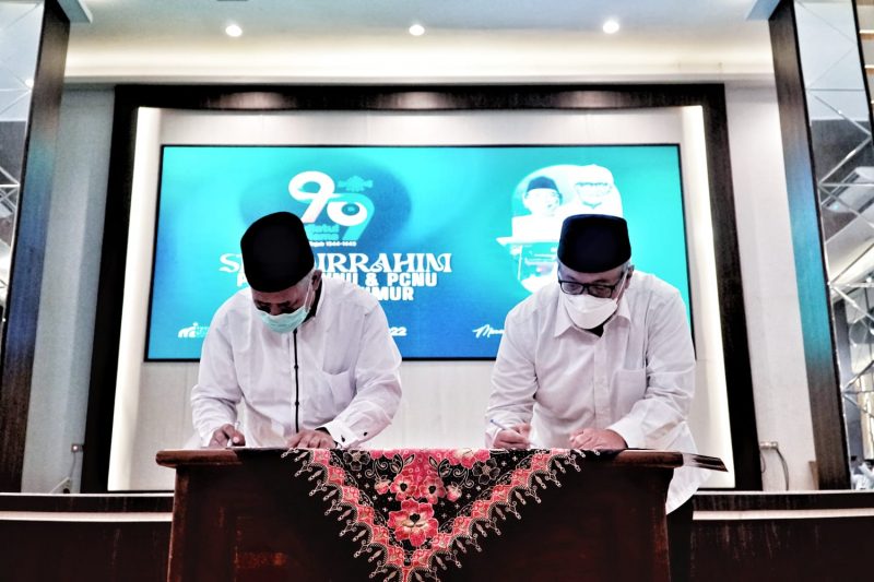 BI Jatim dan PWNU Jatim MoU Pengembangan Ekonomi Pesantren Jawa Timur Pada Harlah NU ke-99